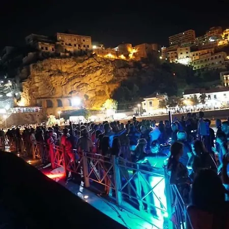 Residenza Vinci & 4*