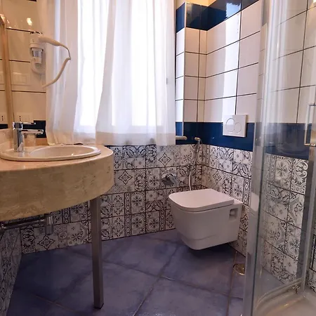 Гостевой дом Residenza Vinci & 4*